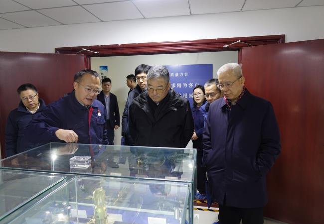 國機集團黨委書記、董事長張曉侖到軸研所調(diào)研